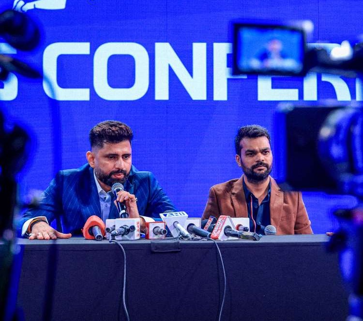 VCL launch event moment
